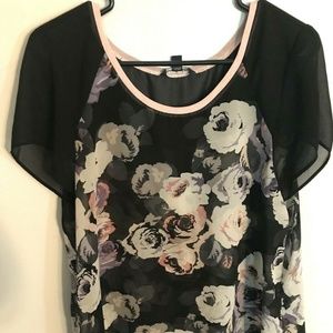 Women's Size L AE Sheer Floral Shirt W/ Back Slit